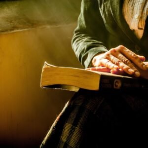 Oração e Discernimento: Buscando a Vontade de Deus